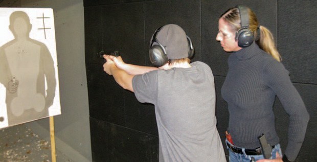 Tiro Defensivo Peru - guns teach